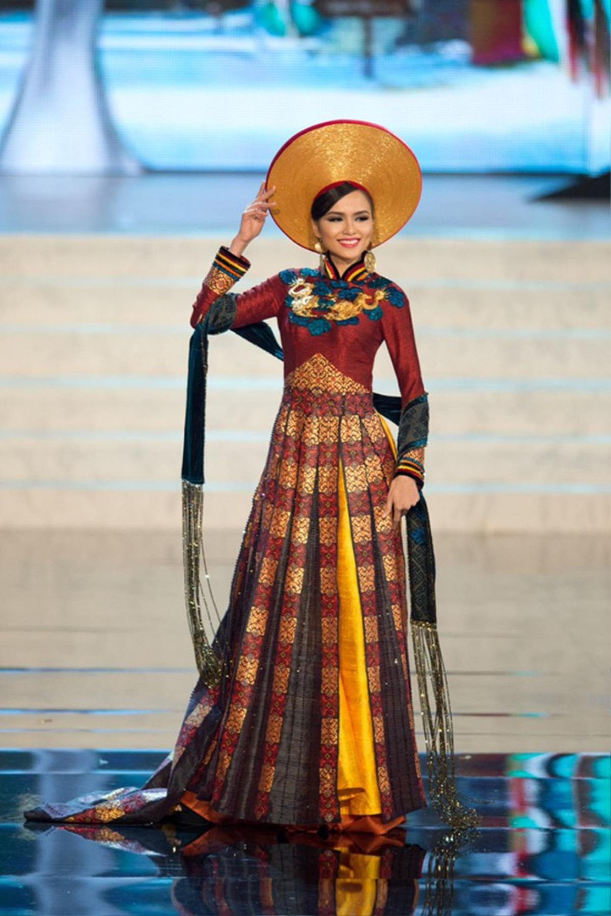 Khả Trang - Thúy Vân - Tường San - Hoài Sa quyền lực với National Costume Nữ thần phương Đông Ảnh 16